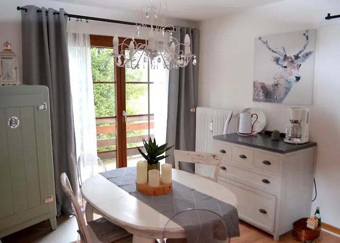 Ferienwohnung Seeblick Nr 4 2-Zimmer, Baerental, Feldberg