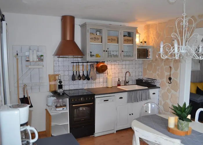 Ferienwohnung Seeblick Nr 4 2-Zimmer, Baerental, Feldberg